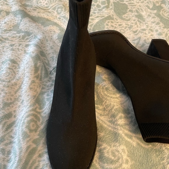 Heeled boots - Picture 2 of 2